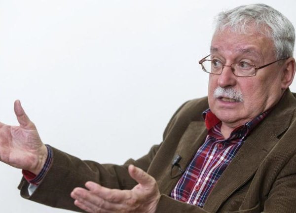 Joaquín Leguina: «Para cualquier persona racional la situación de España es de locos»