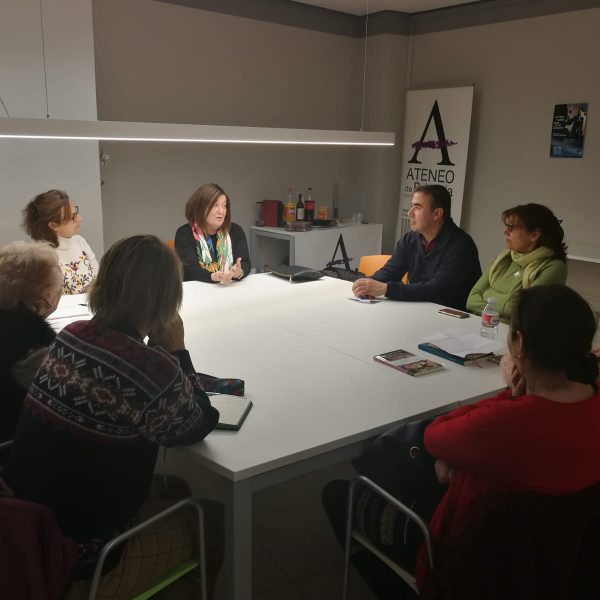 Reunión de la sección de Psicoanálisis del mes de abril